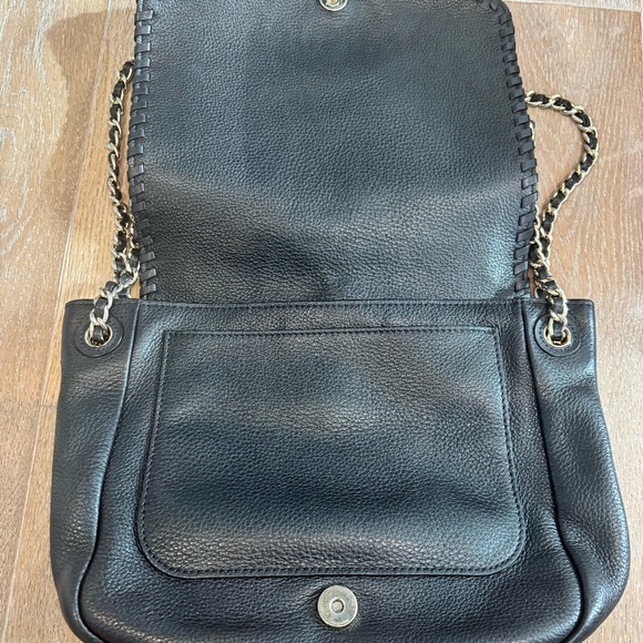 Tory Burch Marion Black Leather Flap Shoulder Bag with Chain Strap and Trim - Picture 2 of 5